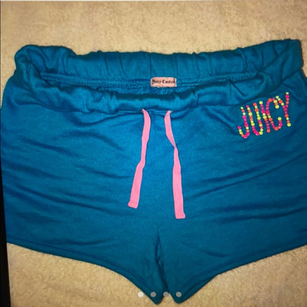 Juicy Couture shorts 💙